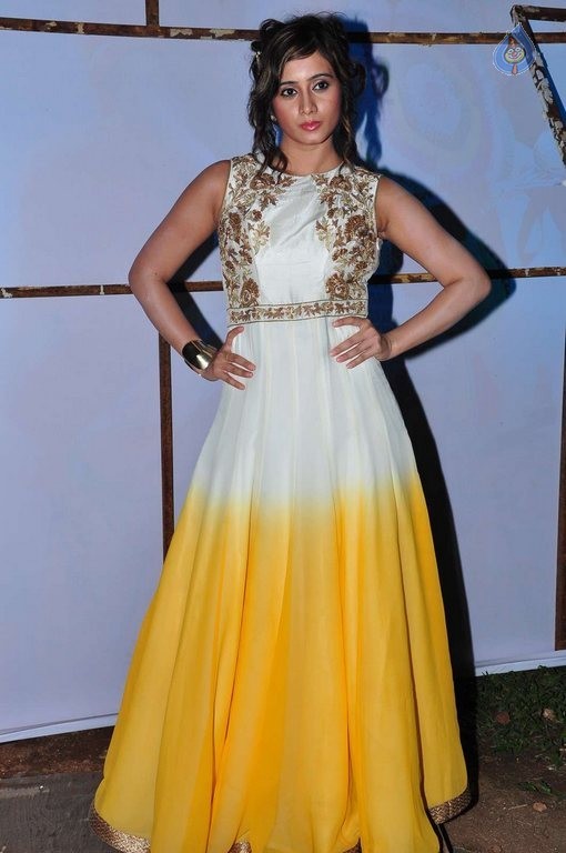 Harshika Poonacha Photos - 20 / 48 photos