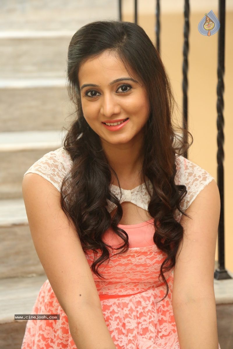 Harshika Pooncha Stills - 14 / 52 photos