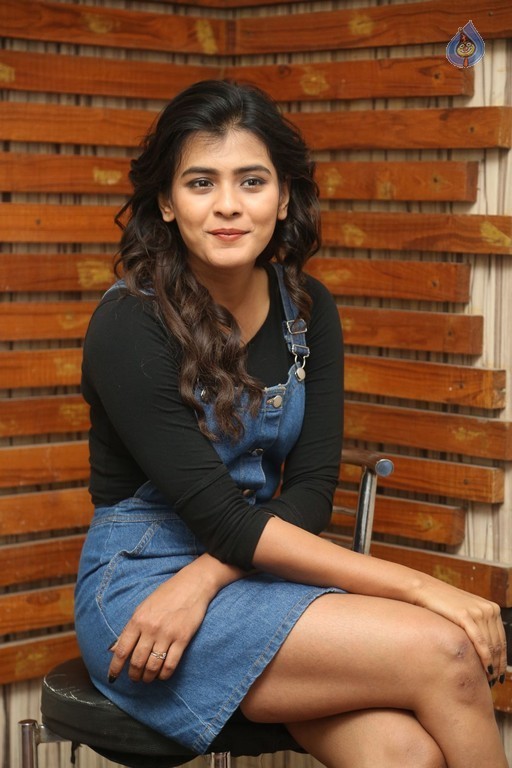 Hebah Patel Interview Photos - 20 / 40 photos