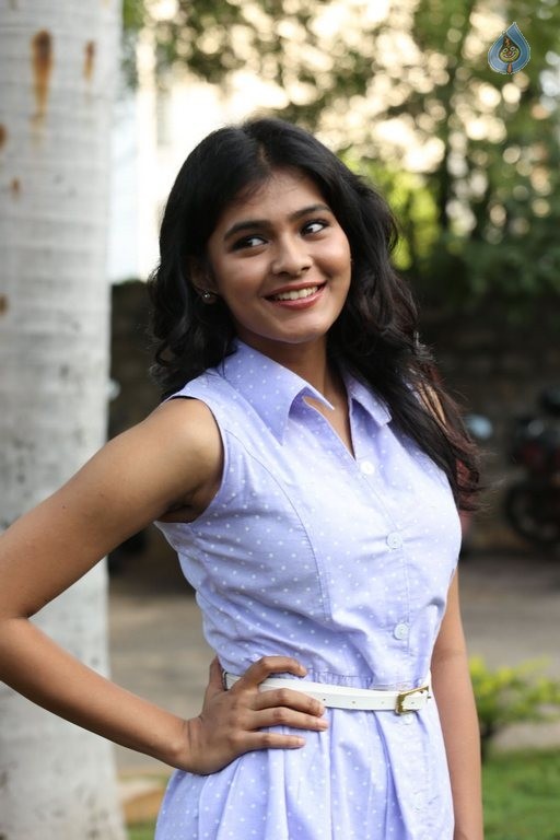 Hebah Patel New Photos - 37 / 38 photos