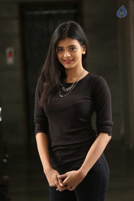 Hebha Patel New Images - 25 / 60 photos