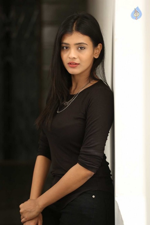 Hebha Patel New Images - 33 / 60 photos