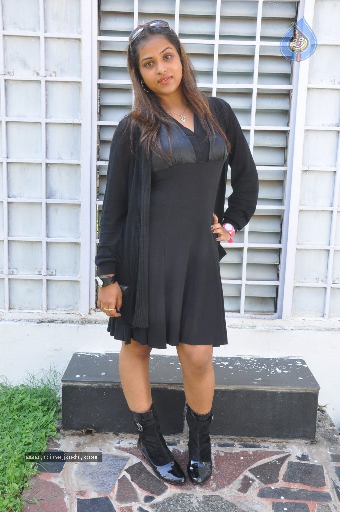 Hemalatha Stills - 40 / 65 photos