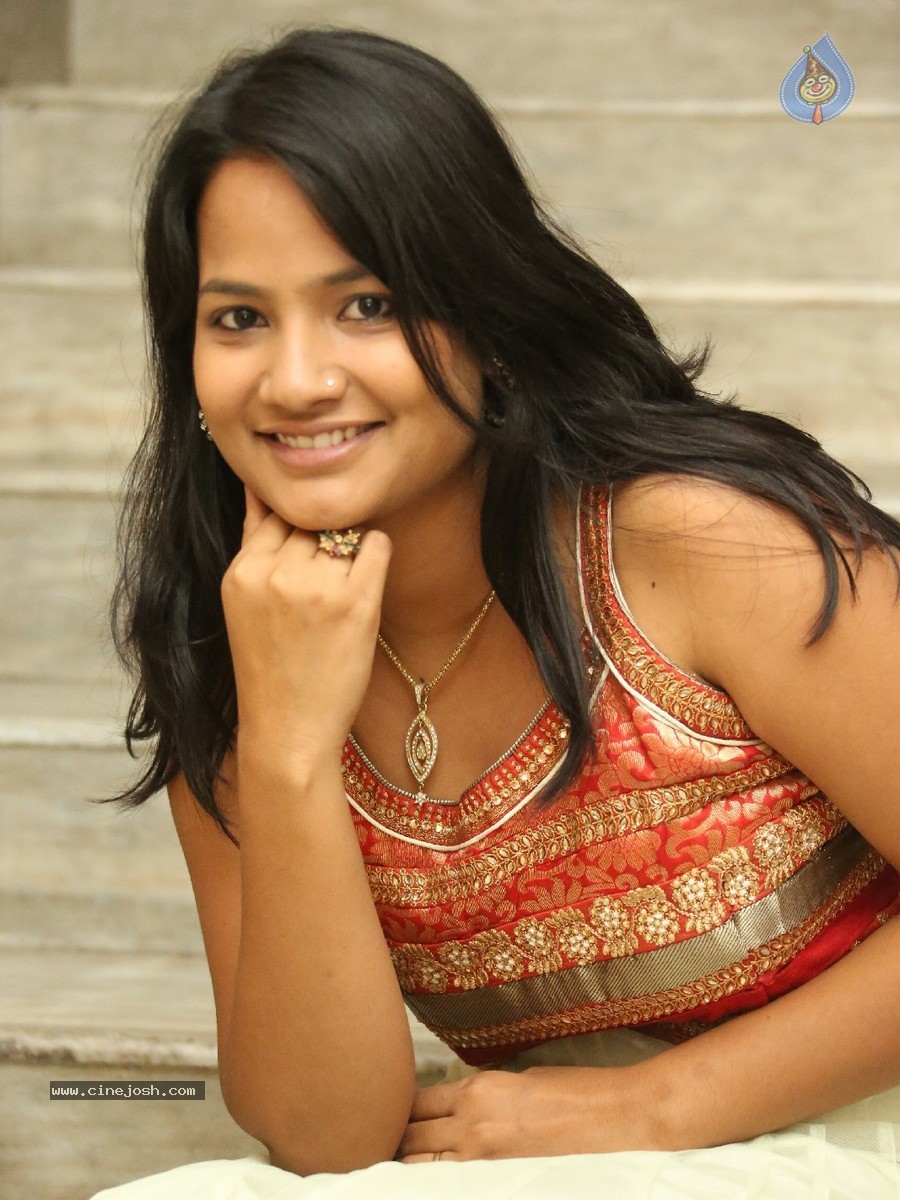 Hemanthini Stills - 14 / 53 photos