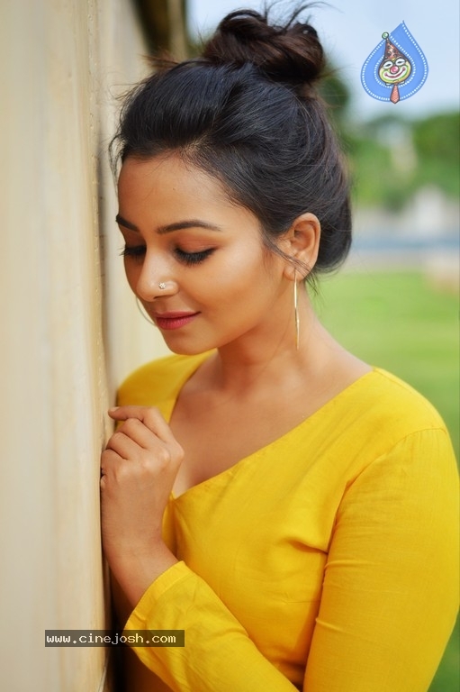 Heroine Mrudula Murali New Photos - 1 / 11 photos