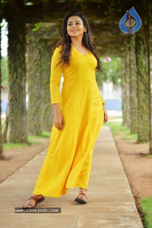 Heroine Mrudula Murali New Photos - 4 / 11 photos