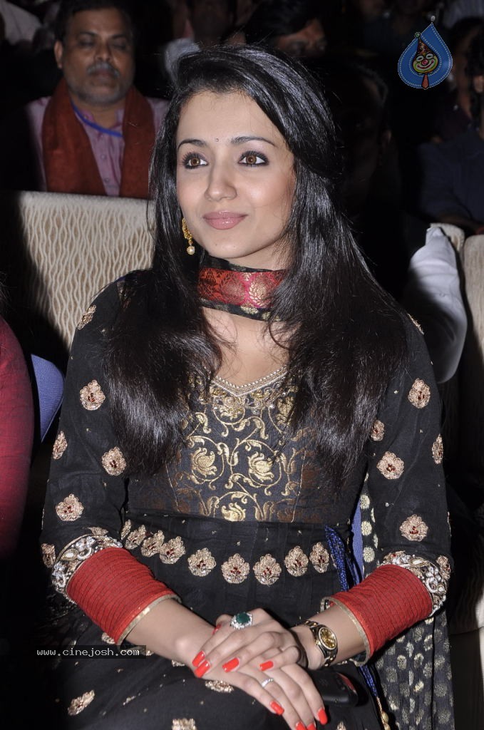 Heroines at Santosham Awards 2012 - 42 / 156 photos