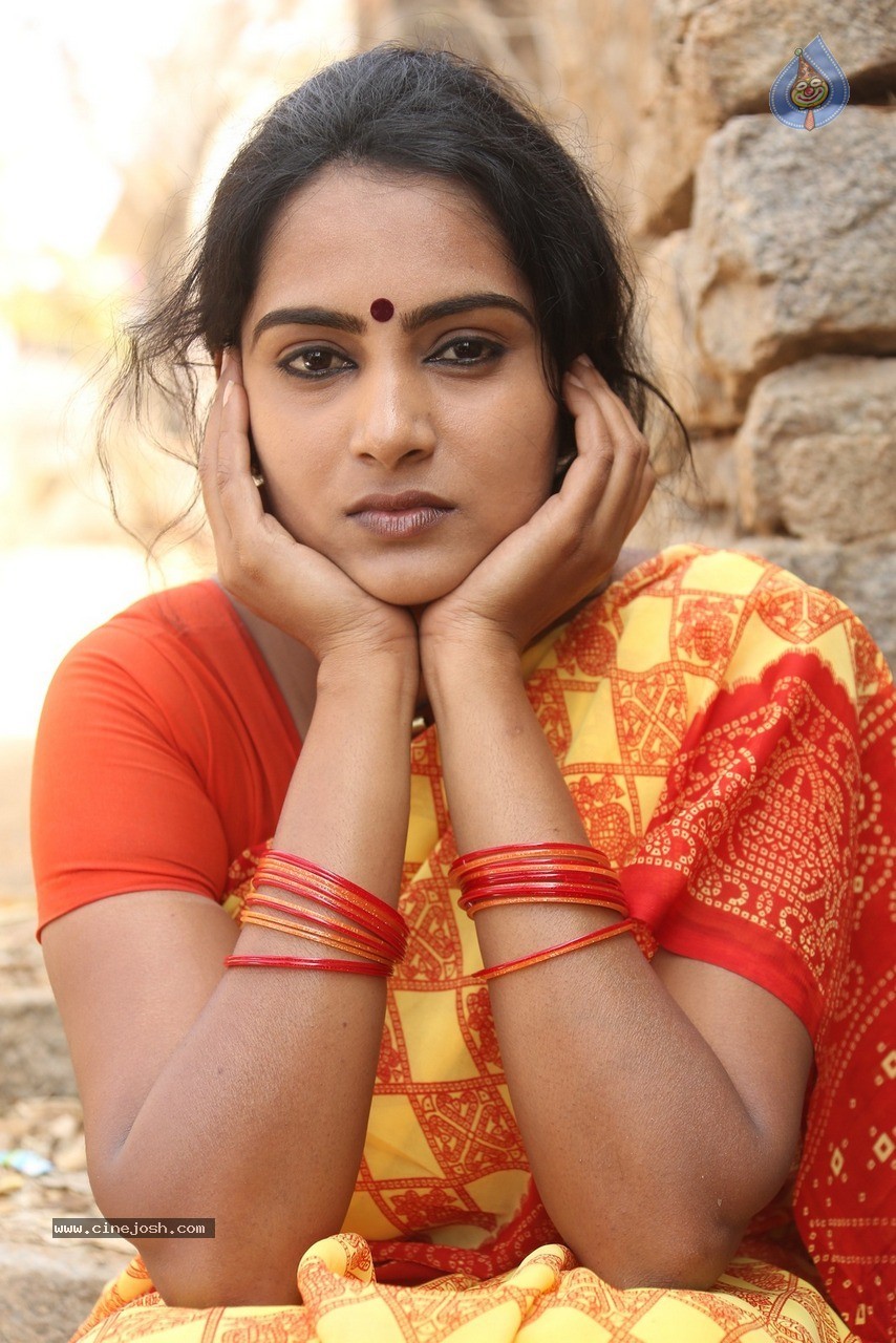 Himaja New Photos - 16 / 58 photos