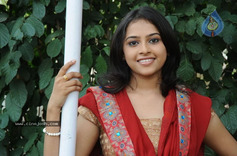 Hrudi - Harilo Ranga Hari Movie - 29 / 52 photos