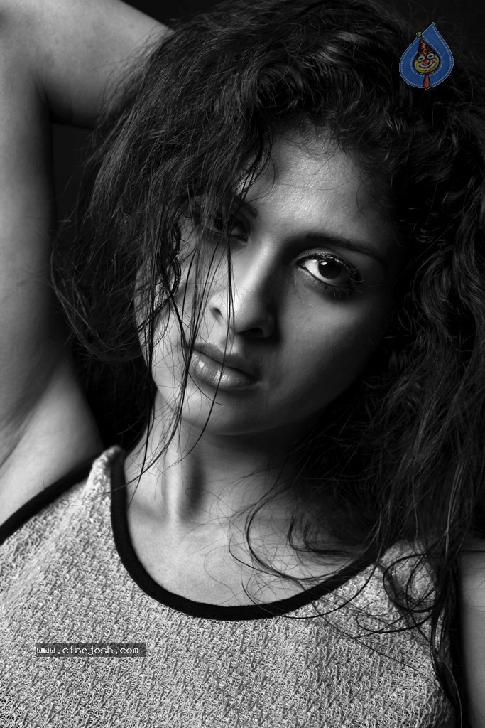 Ice Cream 2 Fame Naveena Stills - 14 / 22 photos