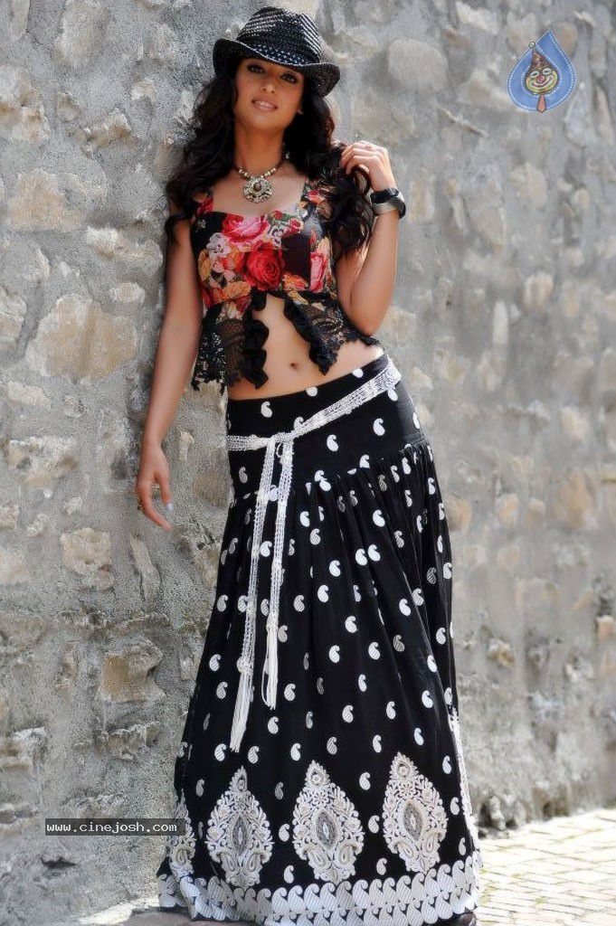 Ileana Hot Photo Gallery - 58 / 86 photos