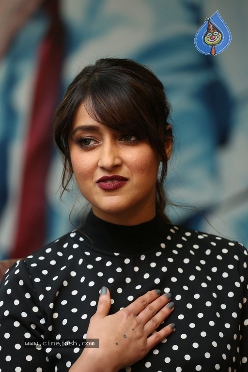 Ileana Interview Stills - 9 / 36 photos