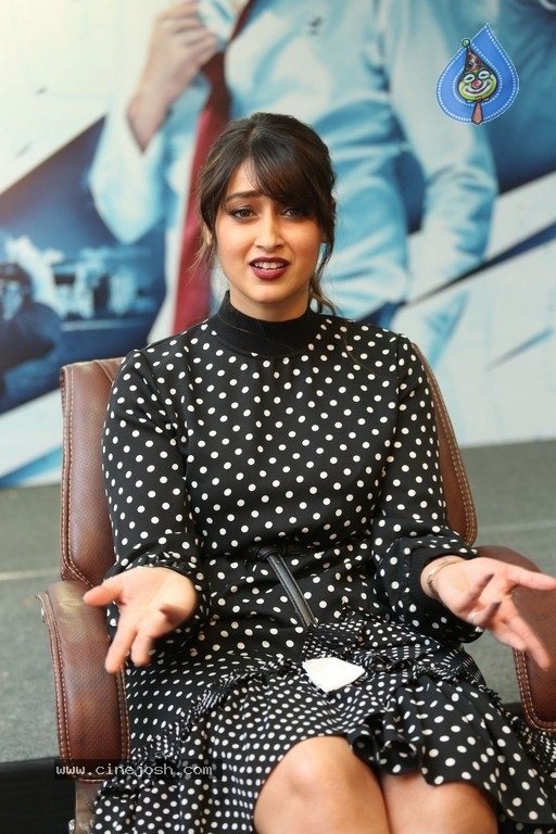 Ileana Interview Stills - 19 / 36 photos