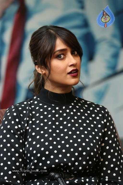 Ileana Interview Stills - 21 / 36 photos