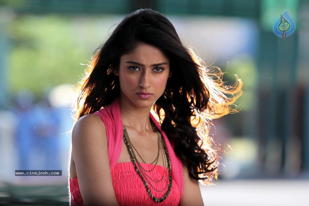 Ileana New Gallery - 4 / 62 photos