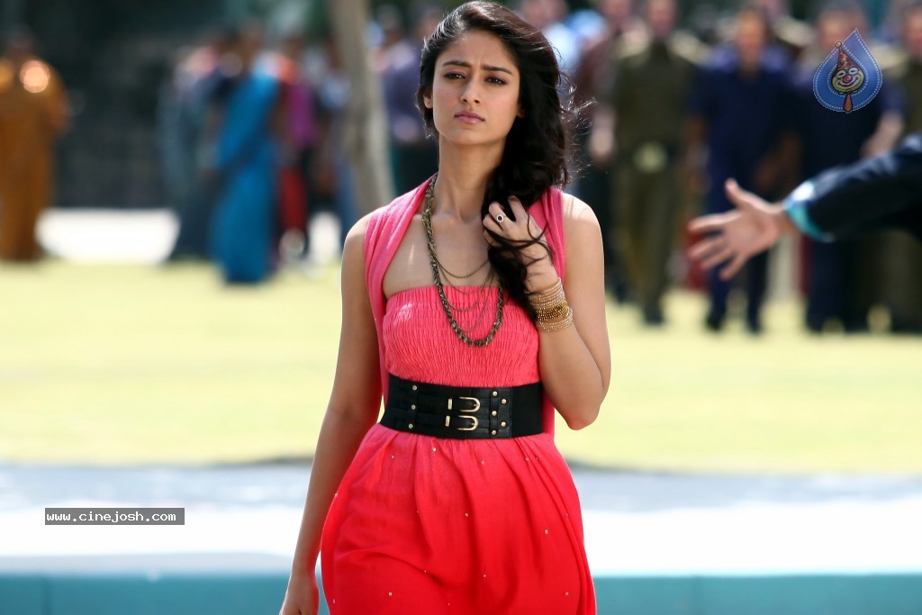 Ileana New Gallery - 33 / 62 photos