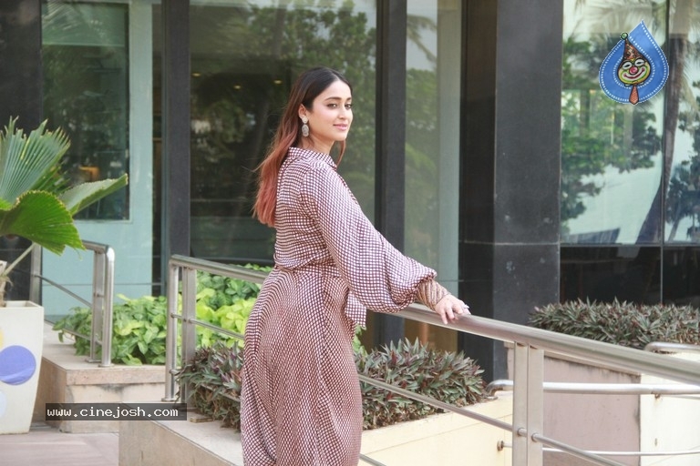 Ileana New Photos - 1 / 15 photos