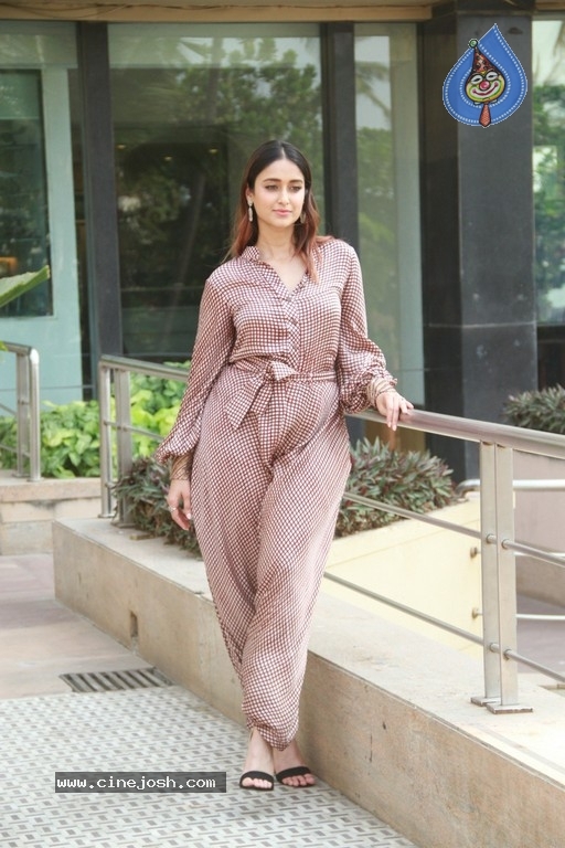 Ileana New Photos - 7 / 15 photos