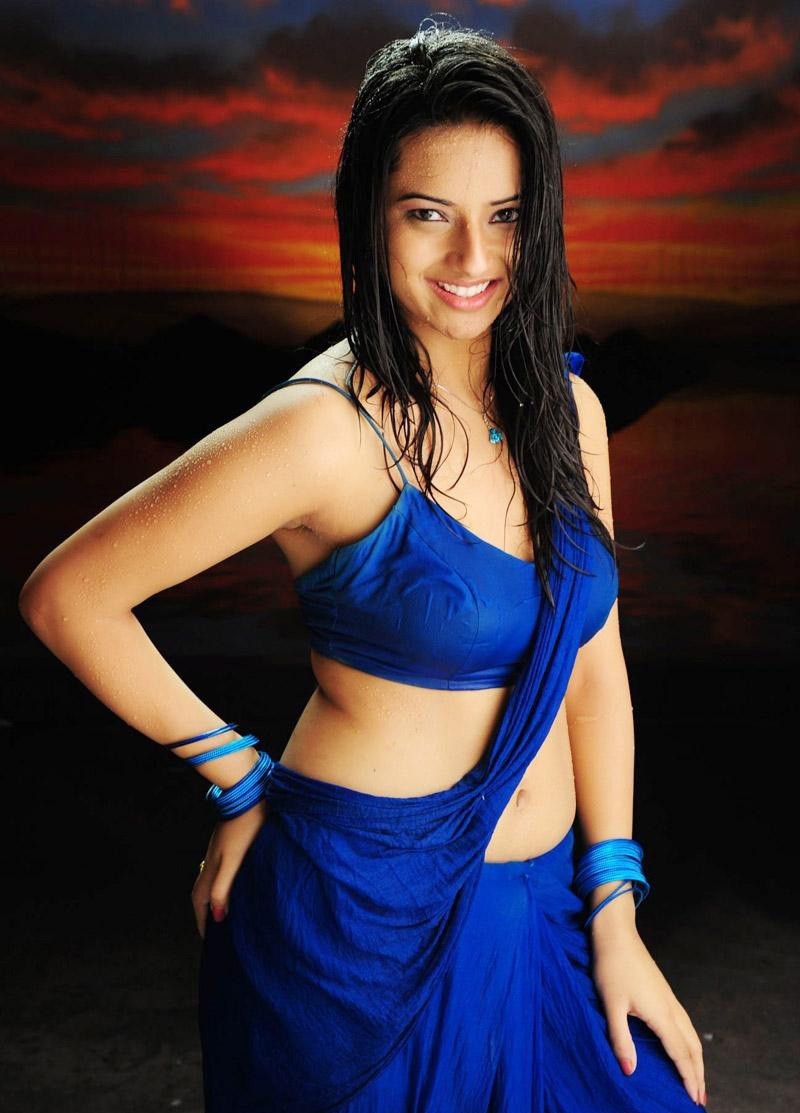 Isha Chawla Gallery - 4 / 20 photos