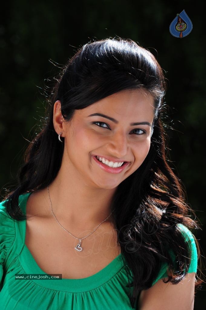 Isha Chawla New Photos - 75 / 75 photos