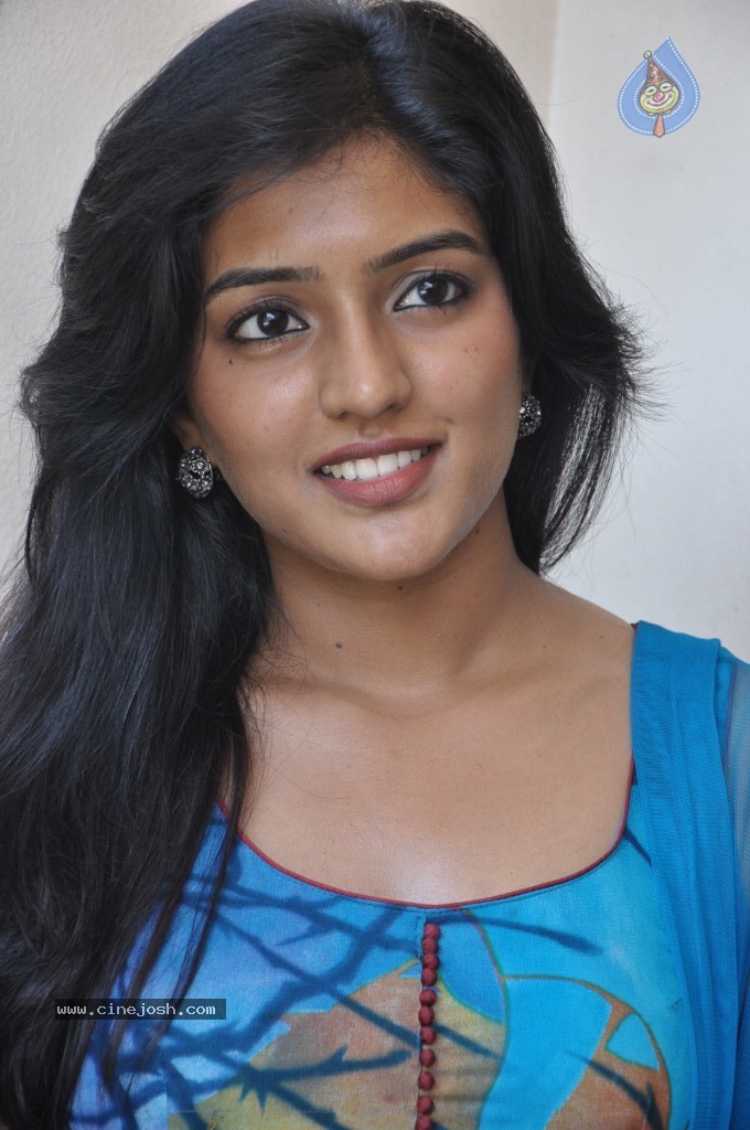 Isha Stills - 38 / 43 photos