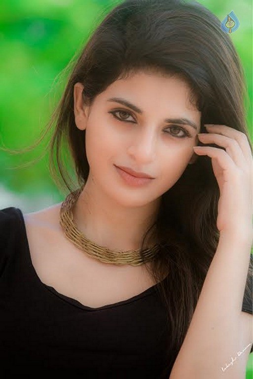Iswarya Menon New Photos - 17 / 17 photos
