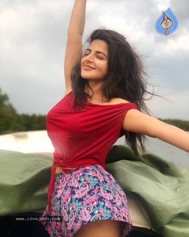 Iswarya Menon Photos - 4 / 5 photos