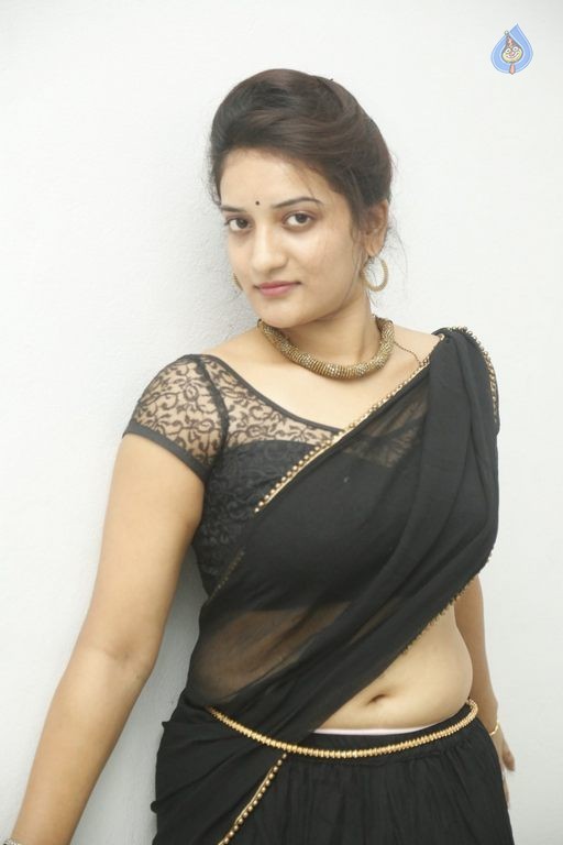 Janani New Photos - 7 / 30 photos