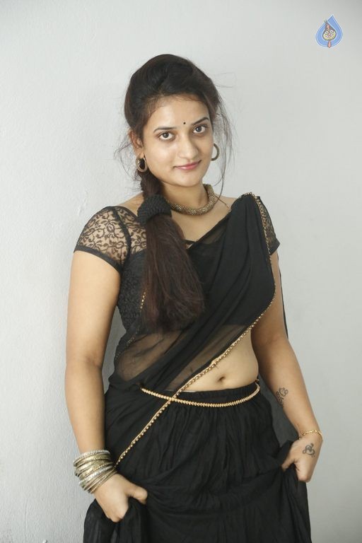 Janani New Photos - 11 / 30 photos