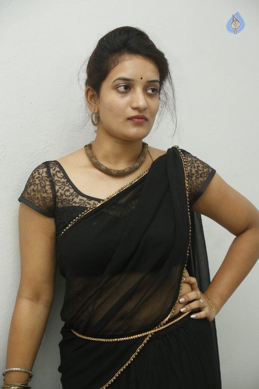 Janani New Photos - 27 / 30 photos