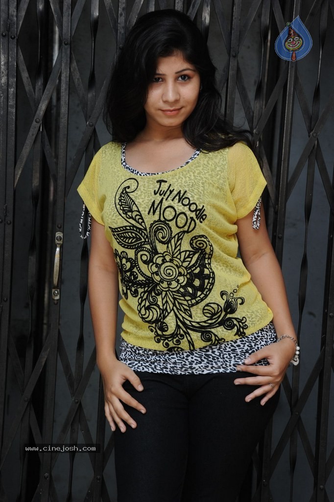 Janisha Patel New Gallery - 23 / 88 photos