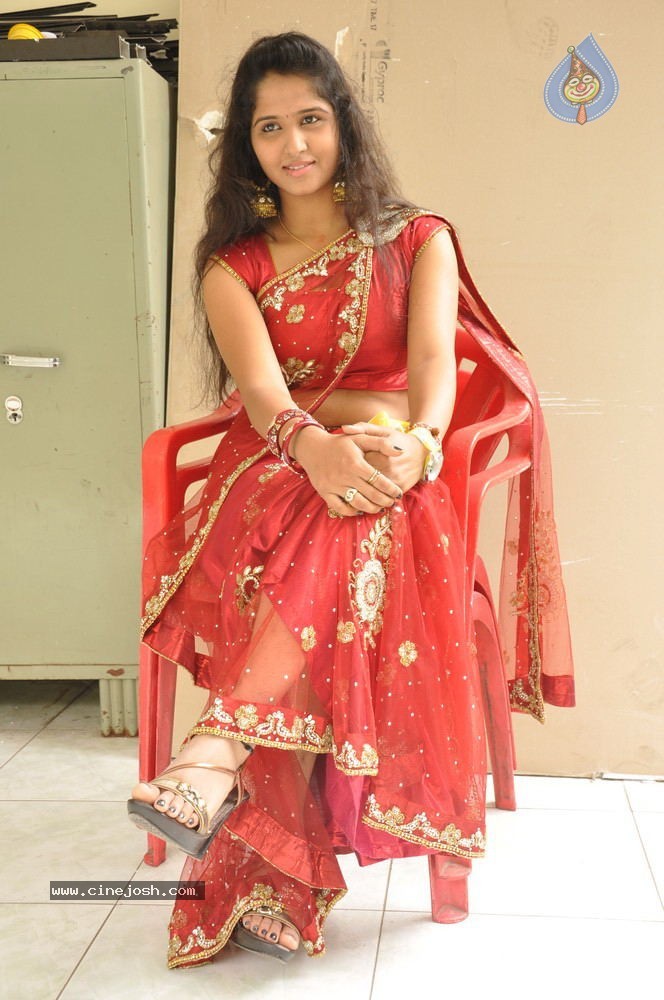 Jayanthi New Stills - 37 / 89 photos