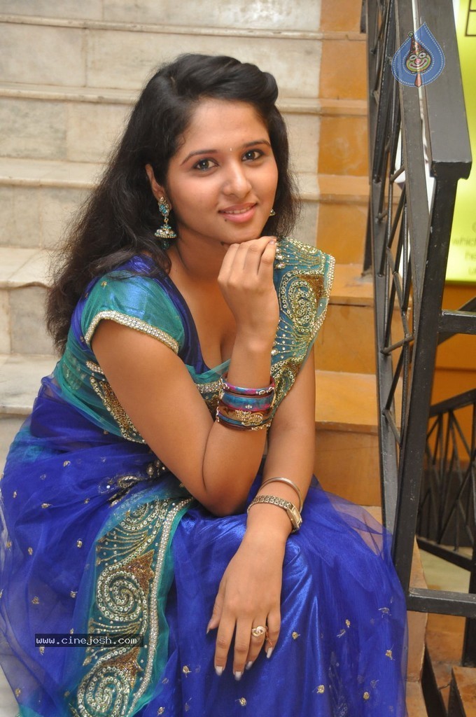 Jayanthi Rajput Stills - 18 / 80 photos