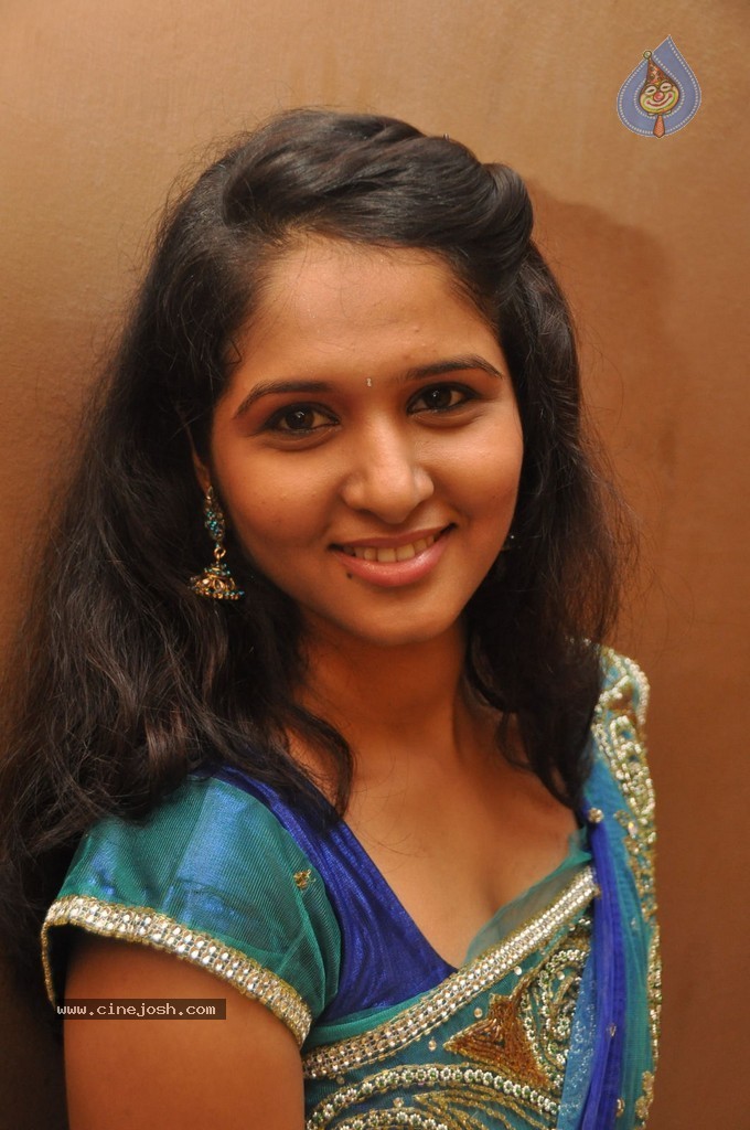 Jayanthi Rajput Stills - 21 / 80 photos