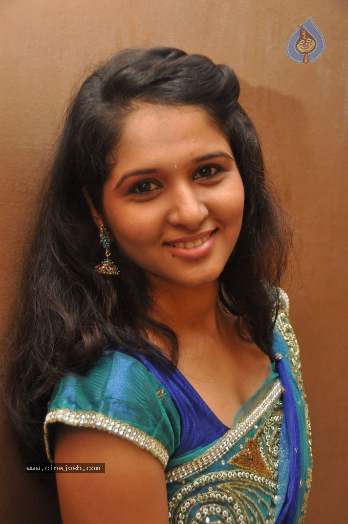 Jayanthi Rajput Stills - 28 / 80 photos