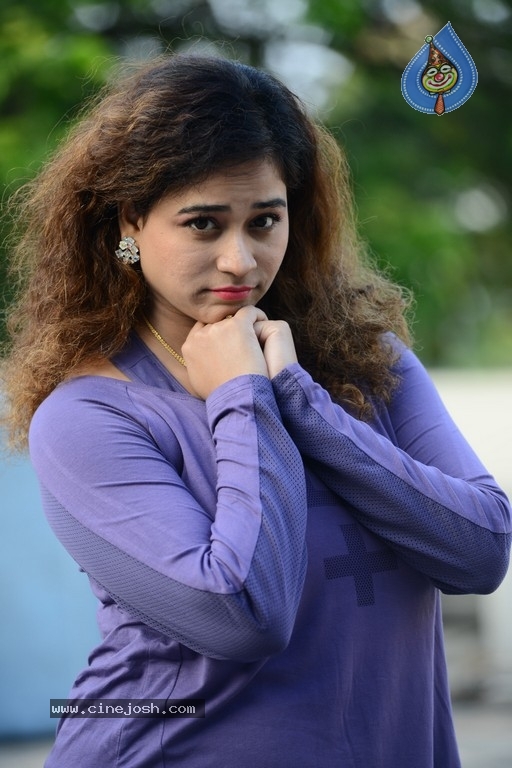 Jayathi New Stills - 10 / 21 photos