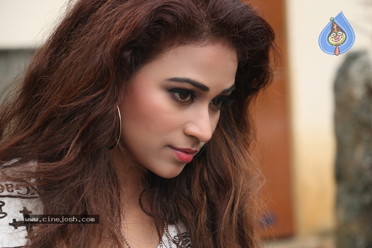 Jayathi Photos In Lachi Movie - 9 / 10 photos