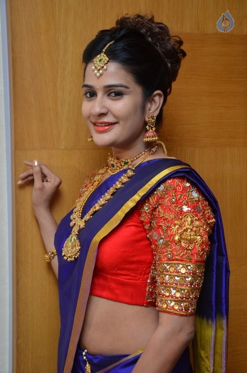 Jenny Honey Latest Photos - 2 / 21 photos