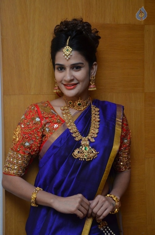 Jenny Honey Latest Photos - 21 / 21 photos