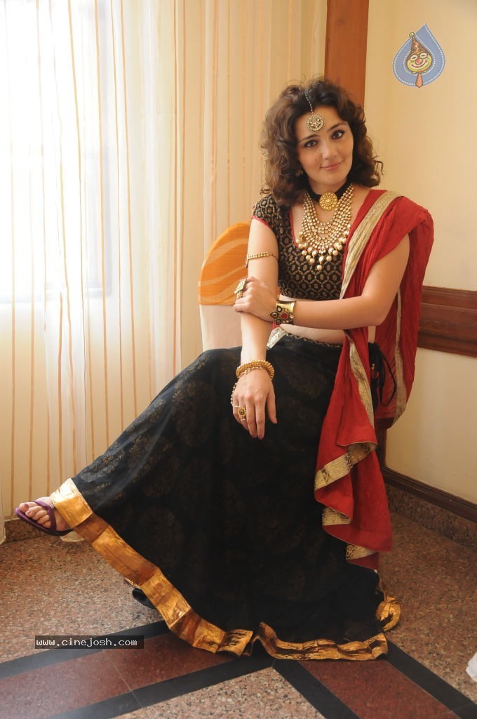 Jessica New Stills - 77 / 84 photos