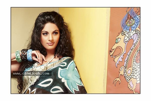 Jinal Pandya Spicy Wallpapers - 4 / 17 photos