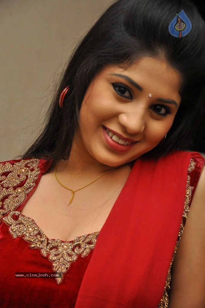 Jiya Hot Photos - 9 / 67 photos