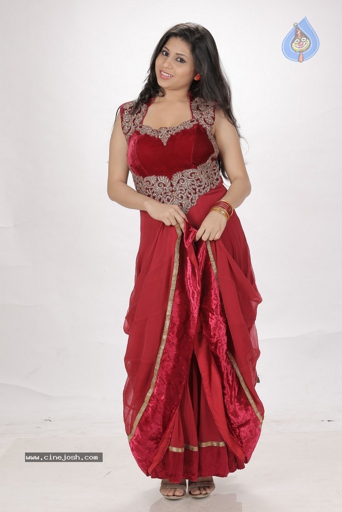 Jiya Khan New Photos - 14 / 37 photos