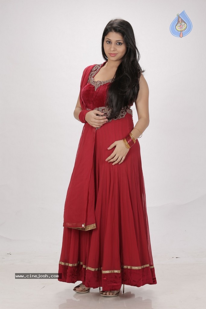 Jiya Khan New Photos - 18 / 37 photos