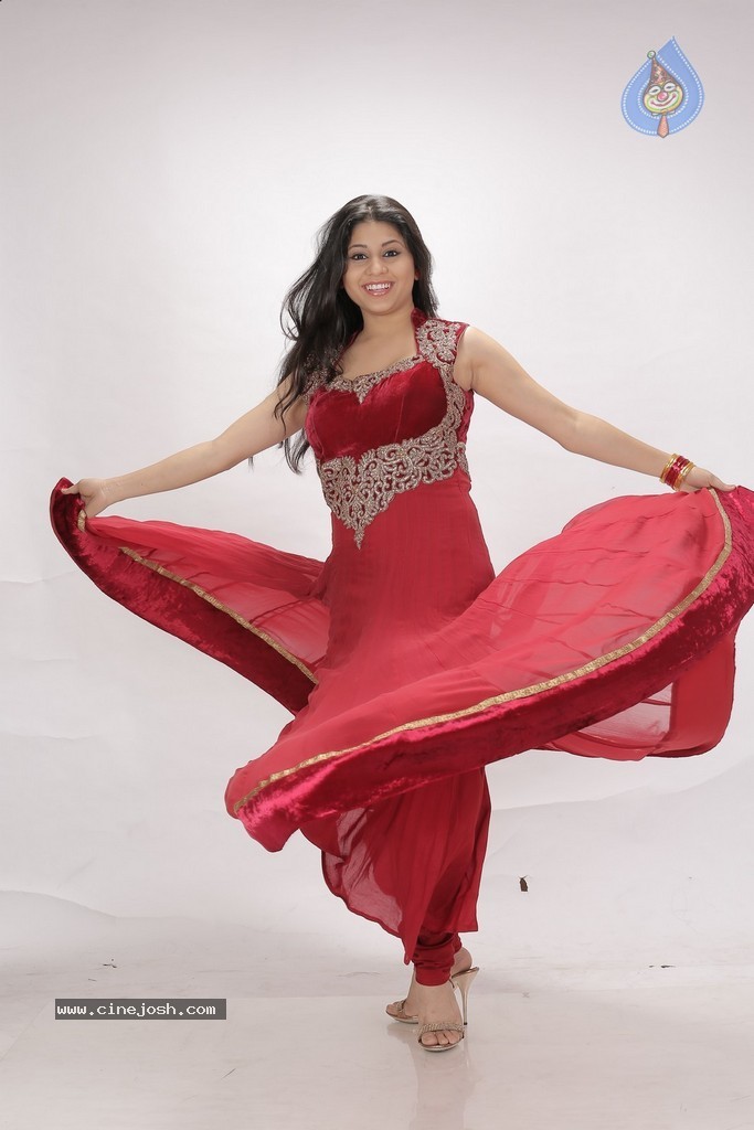 Jiya Khan New Photos - 19 / 37 photos