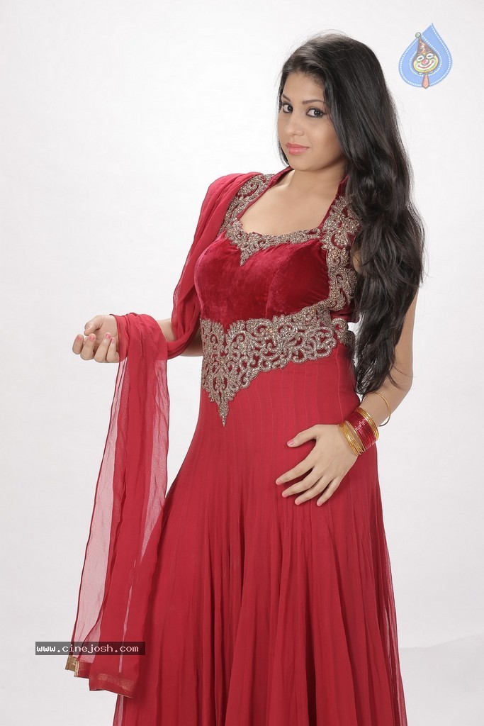 Jiya Khan New Photos - 20 / 37 photos