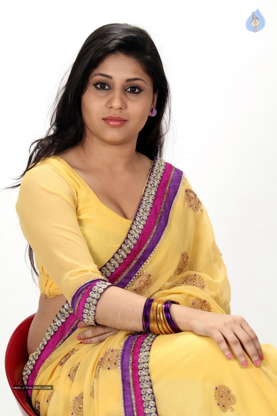 Jiya Khan Photo Shoot - 20 / 39 photos