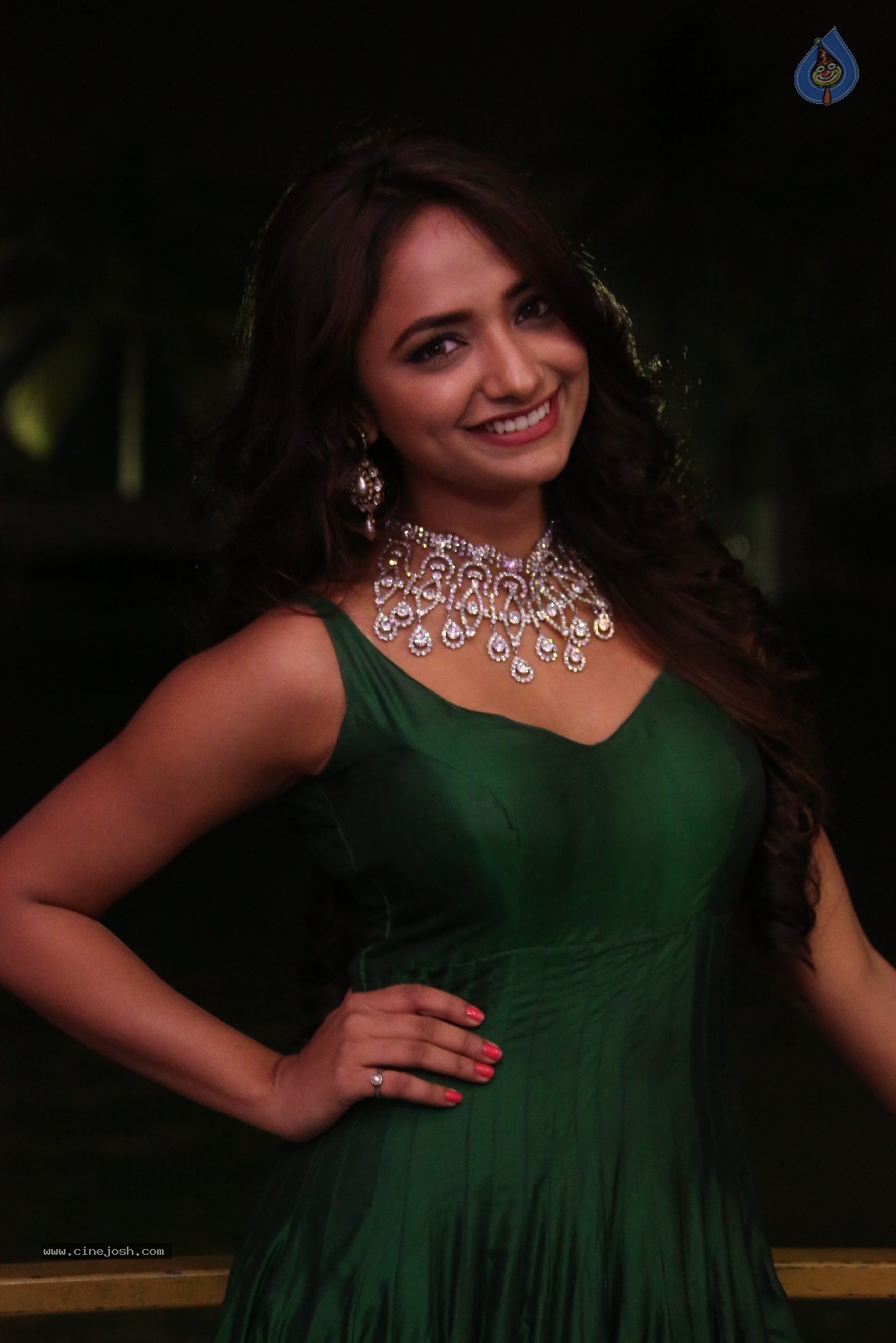 Jiya New Stills - 20 / 40 photos