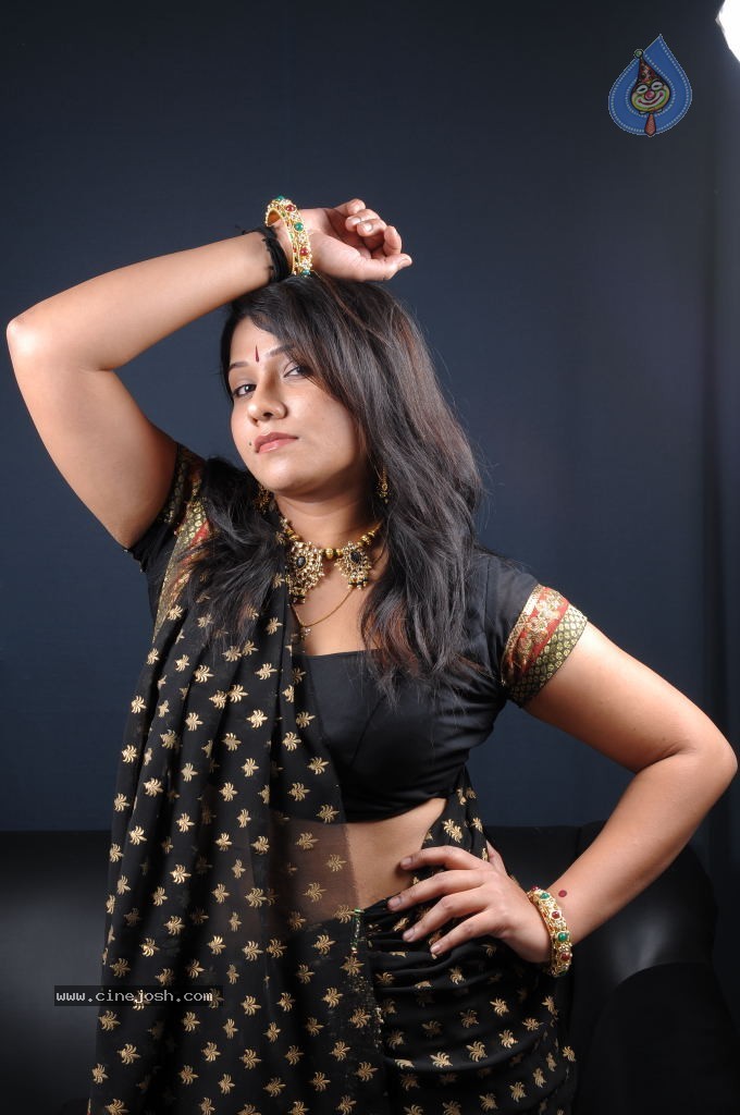 Jyothi New Stills - 10 / 111 photos