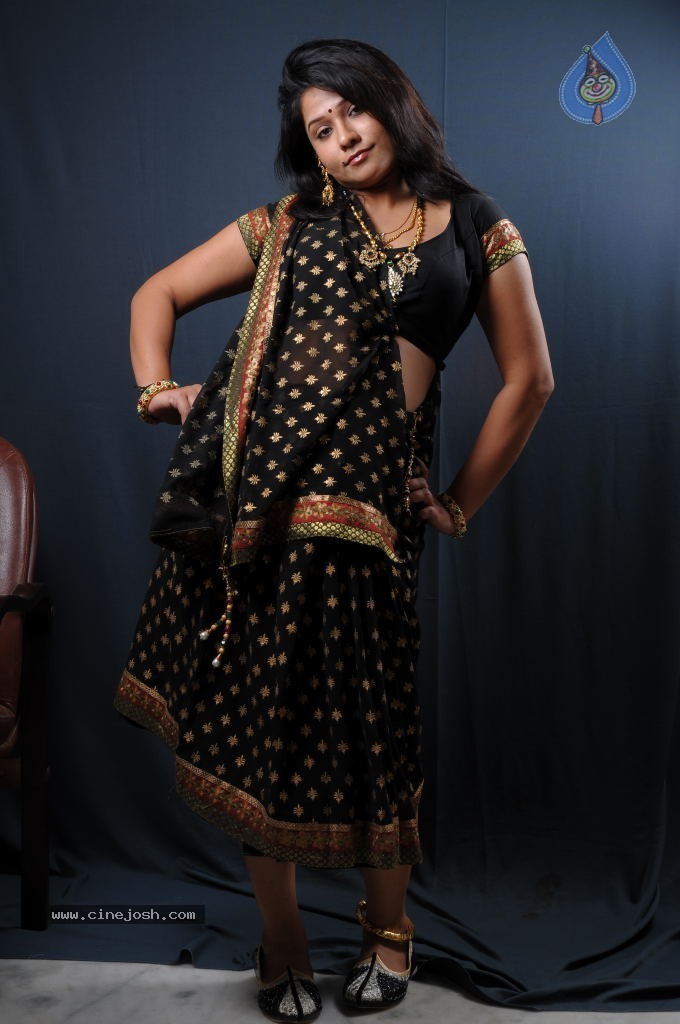 Jyothi New Stills - 91 / 111 photos